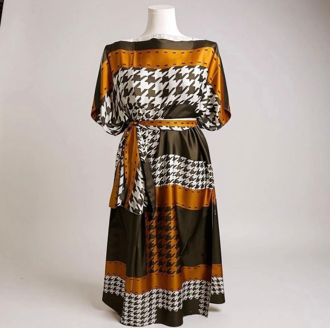 Luxe Silk Feel Resort Maxi Kaftan Dress | Mocha Houndstooth Print | Size 14–20