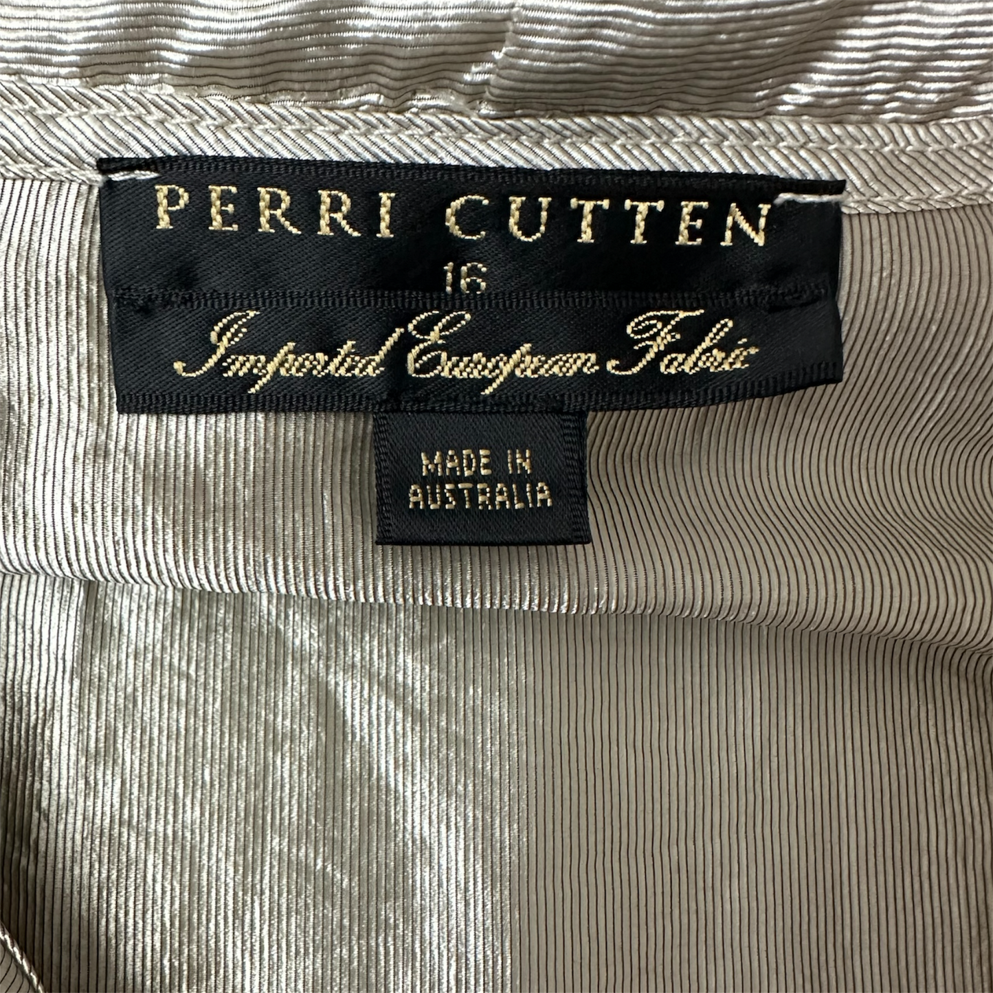 Perri Cutten Silk Look Metallic Blouse | Size 16