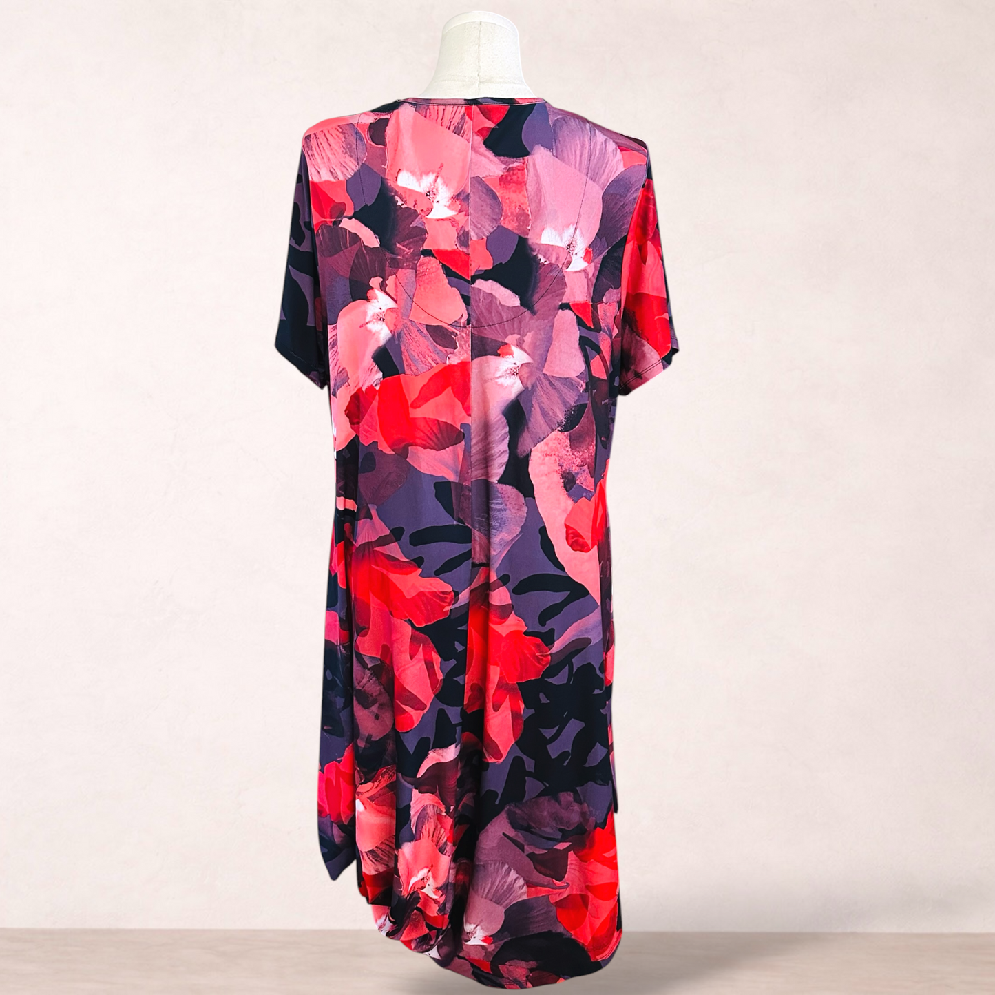 Taking Shape Floral Drape Midi Dress | Plus Size L 20/22