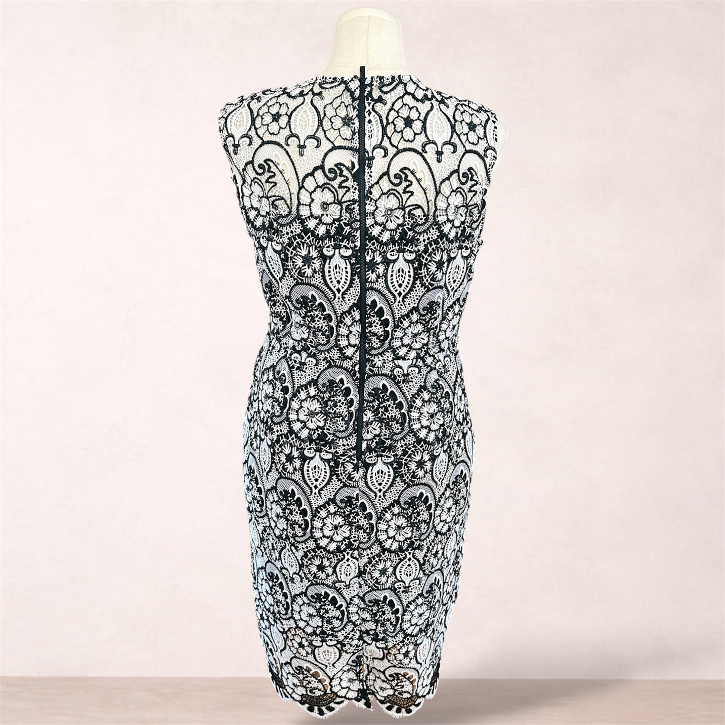 Jacqui Black & White Lace Midi Dress | Size 16