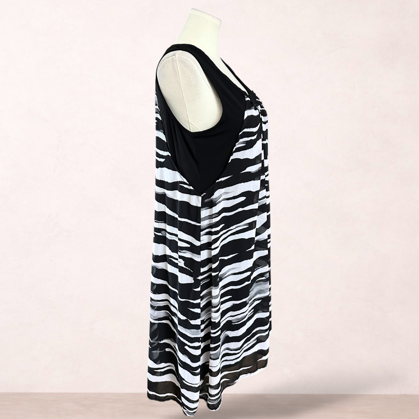 Avella Black & White Print Midi Dress | Plus Size 20