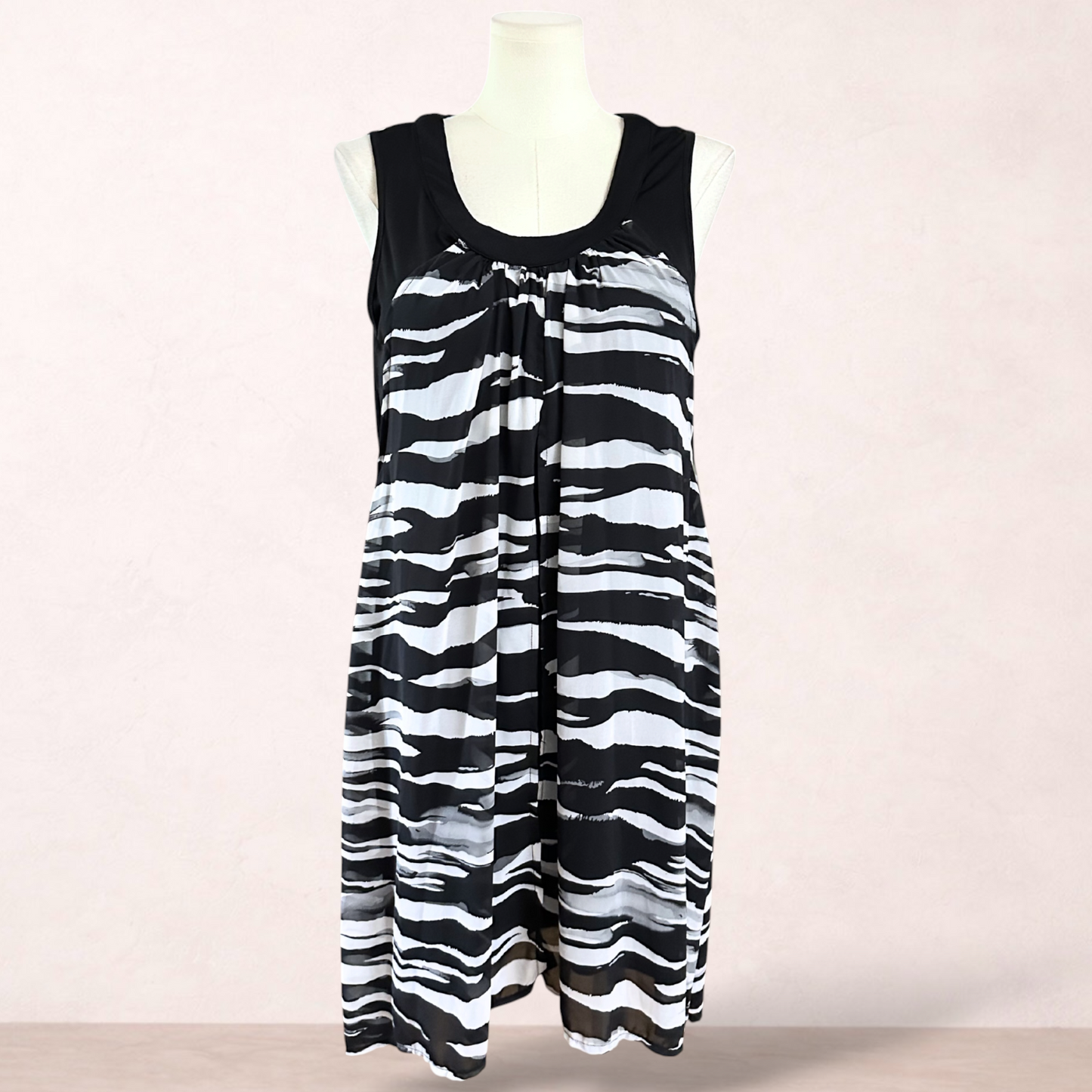 Avella Black & White Print Midi Dress | Plus Size 20