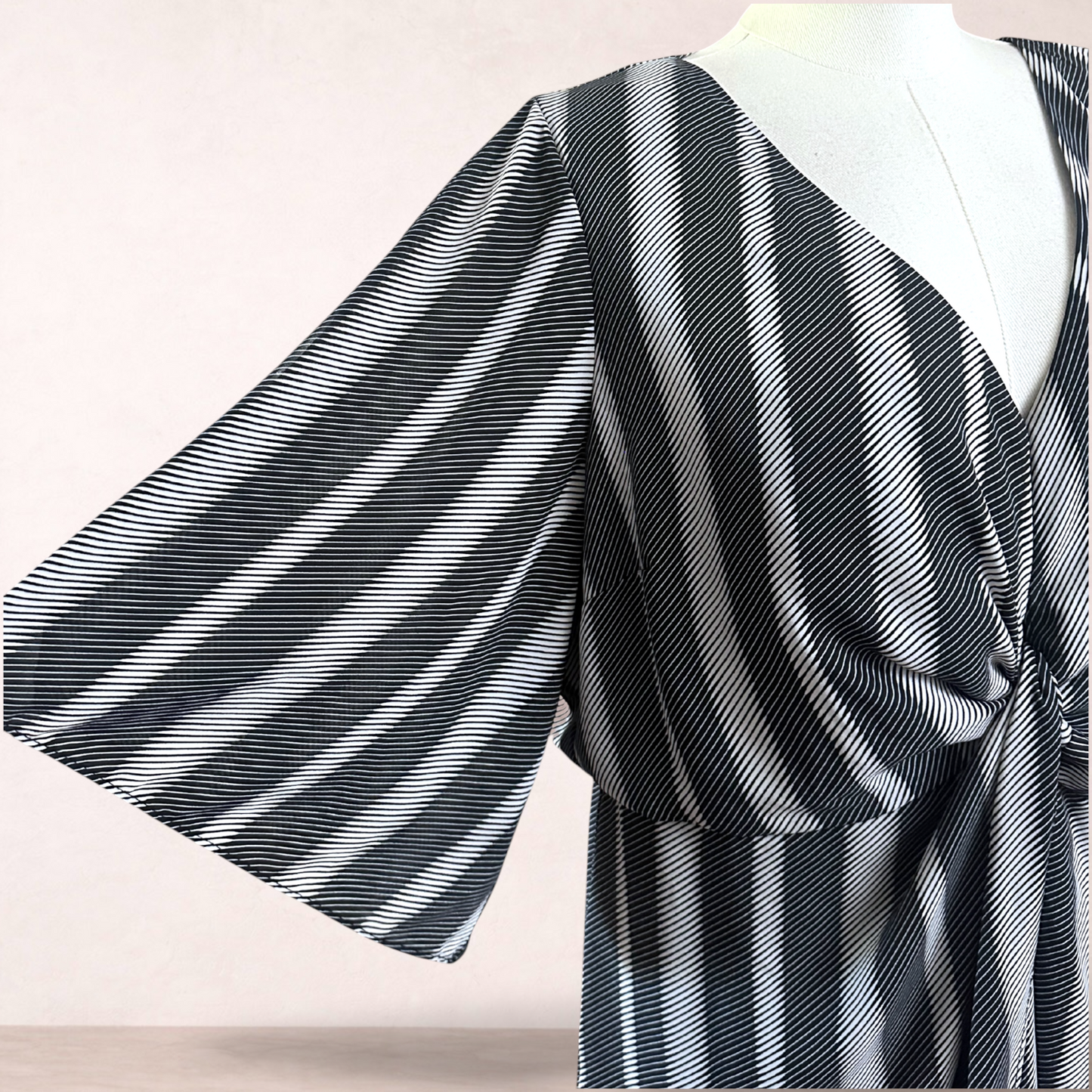 City Chic Twist Front Midi Dress | Plus Size XL/22