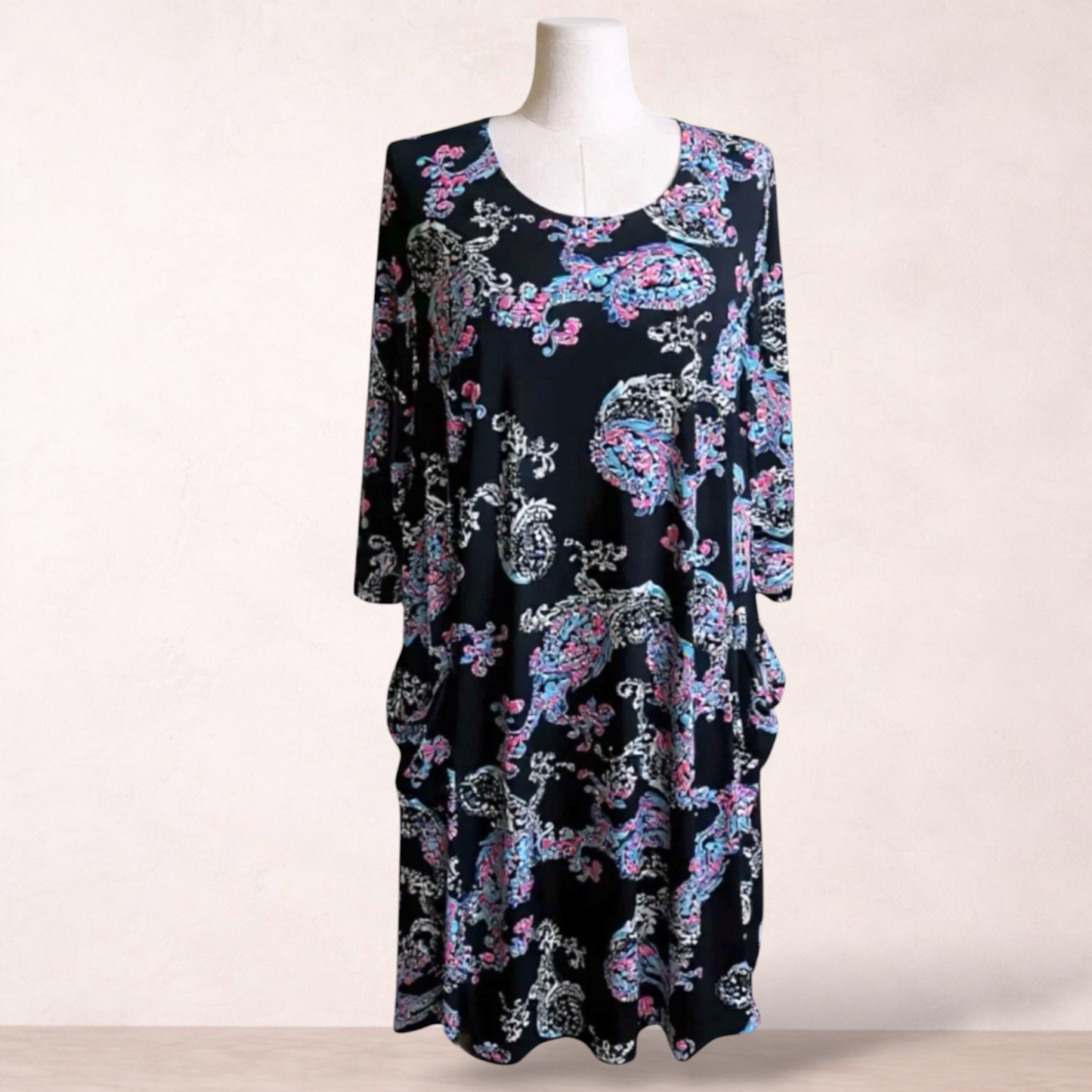 Taking Shape Black Paisley Dress | Plus Size 20-22