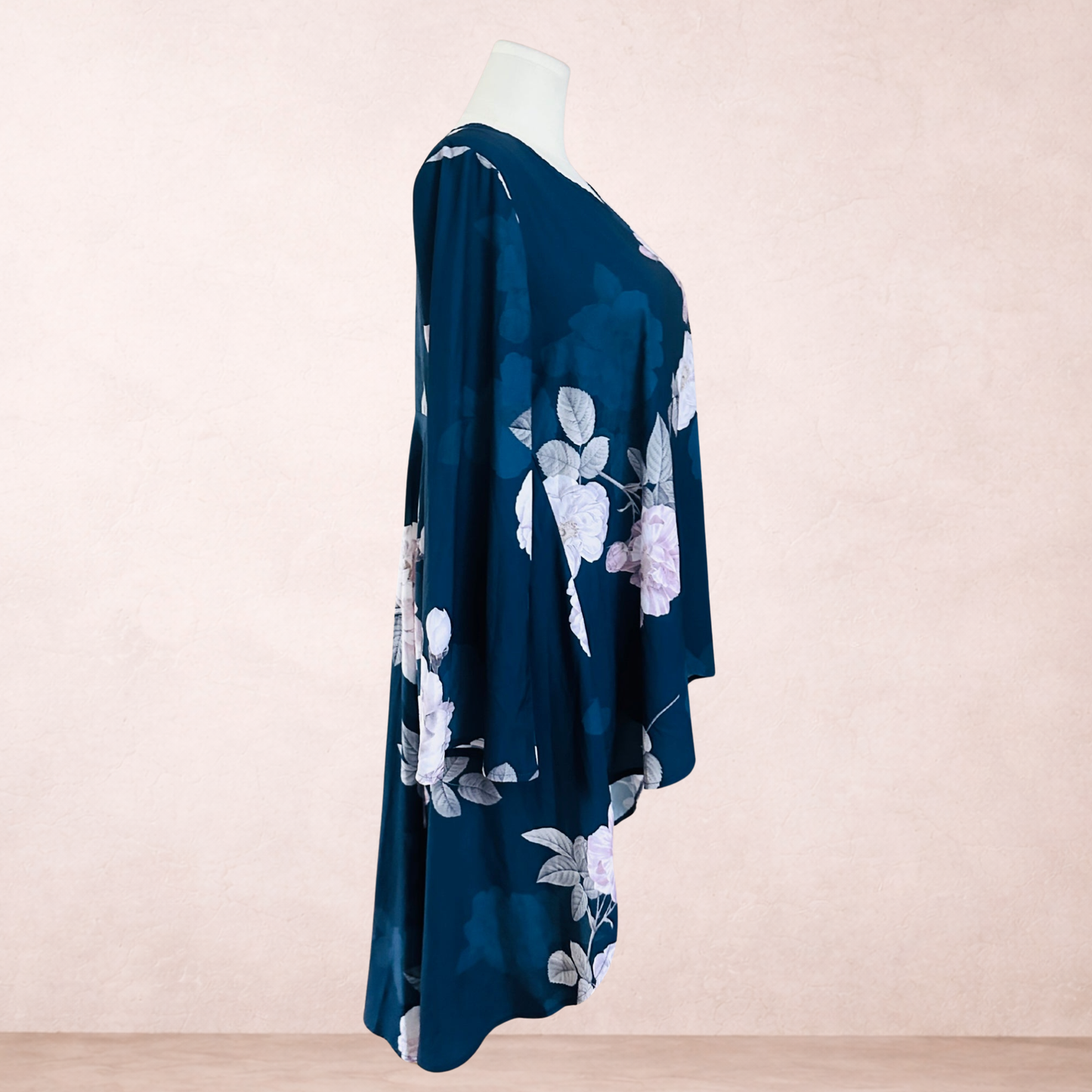 Vine Apparel Navy Blue Floral Tunic | Size 16
