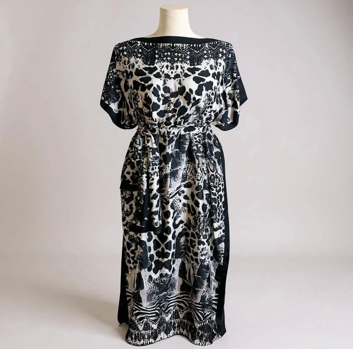 Luxe Silk Feel Resort Maxi Kaftan Dress | Monochrome Leopard Print | Size 14–20