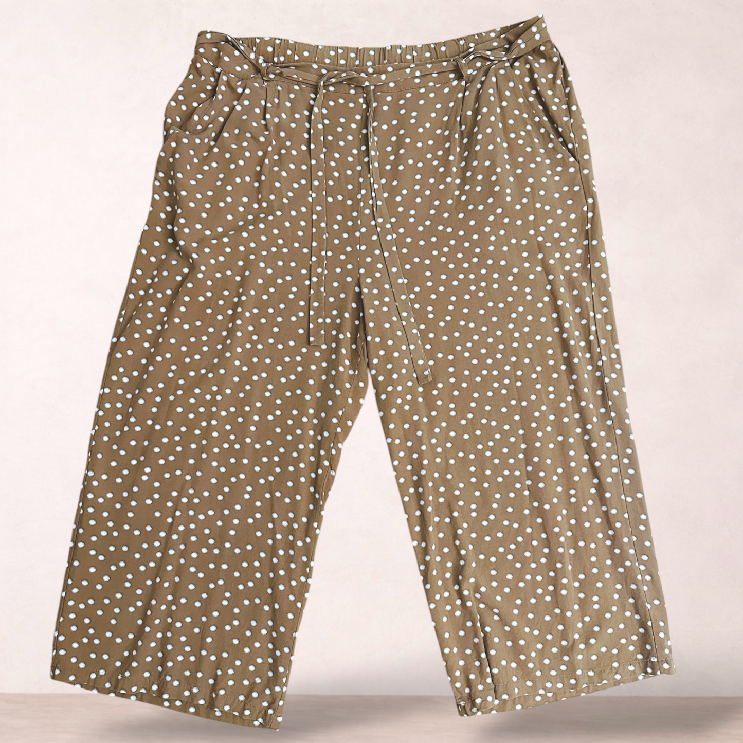 Target Curve Tan Polka Dot Wide Leg Pants | Size 20