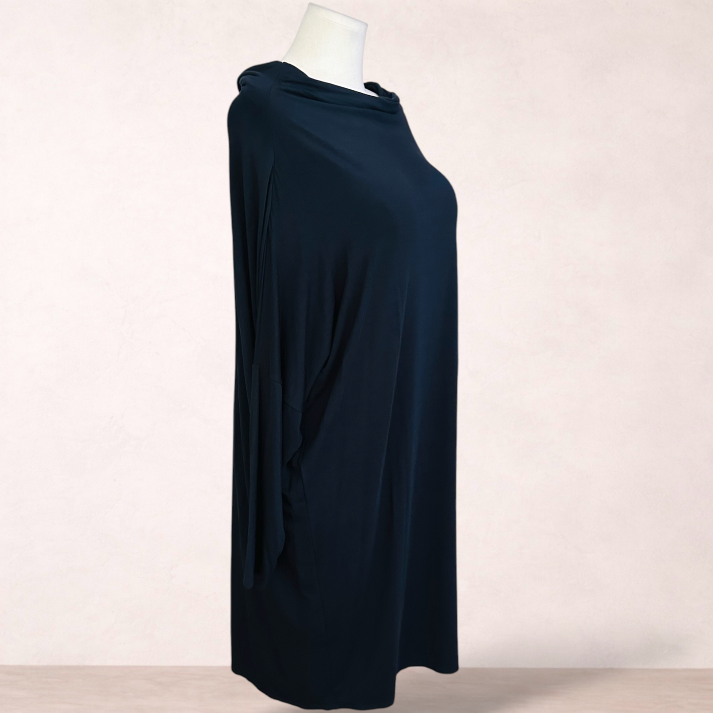 Intimo Black Relaxed-Fit Midi Dress | Size XL 16/18