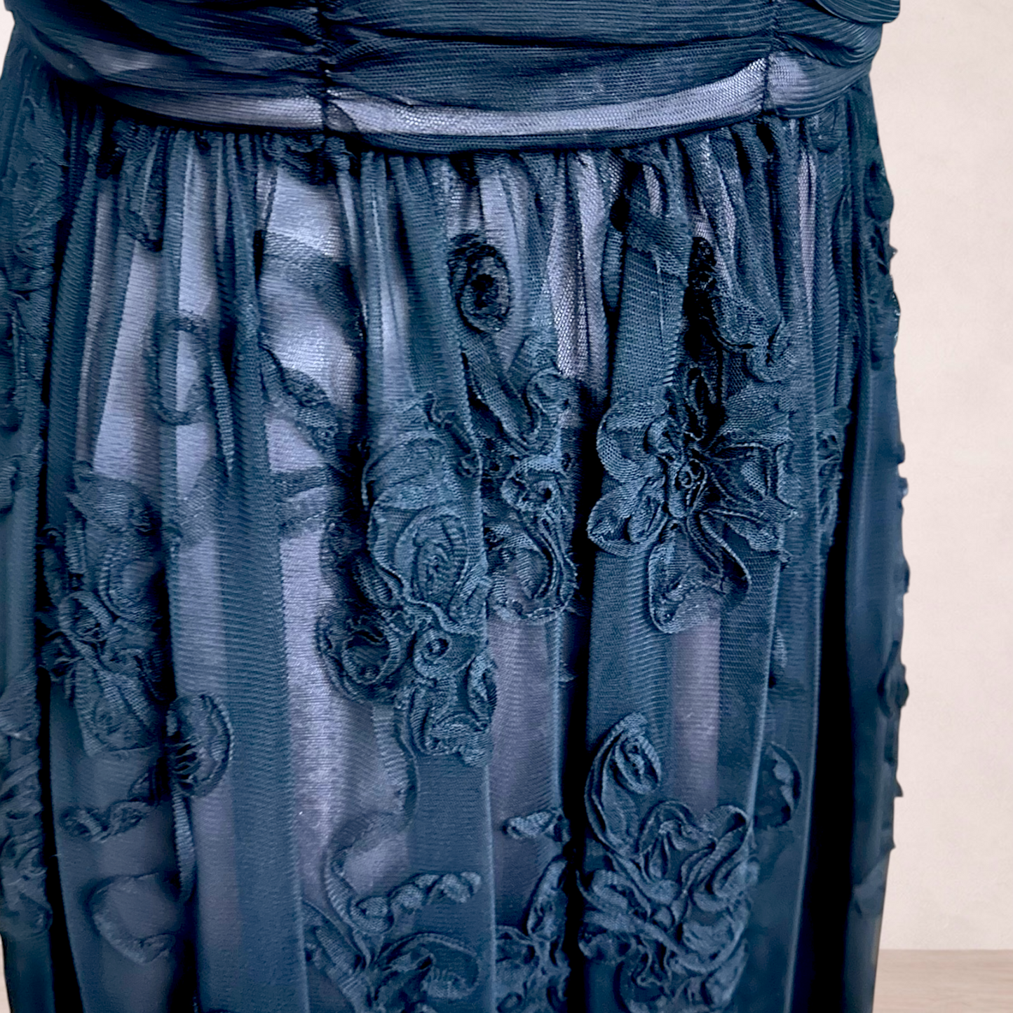 Liz Jordan Black Embroidered Mesh Midi Dress | Size 14