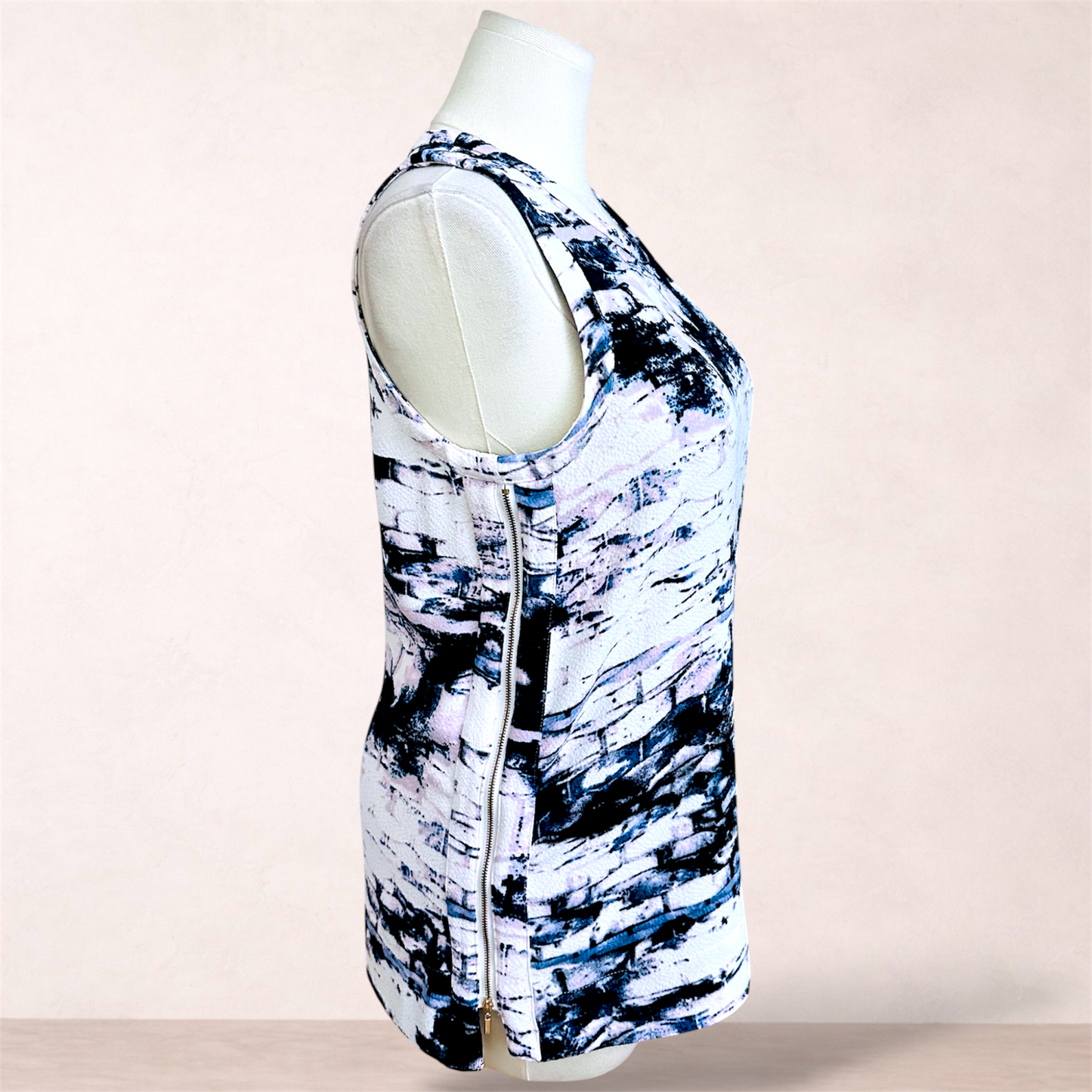 Yours Sincerely Print Side Zip Top | Size 16