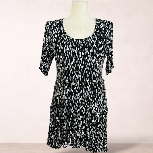Taking Shape Print Button-up Tunic Top | Plus Size XS/14
