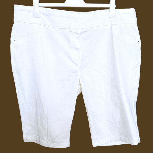 Millers White Bermuda Shorts | Size 22 | New with tags