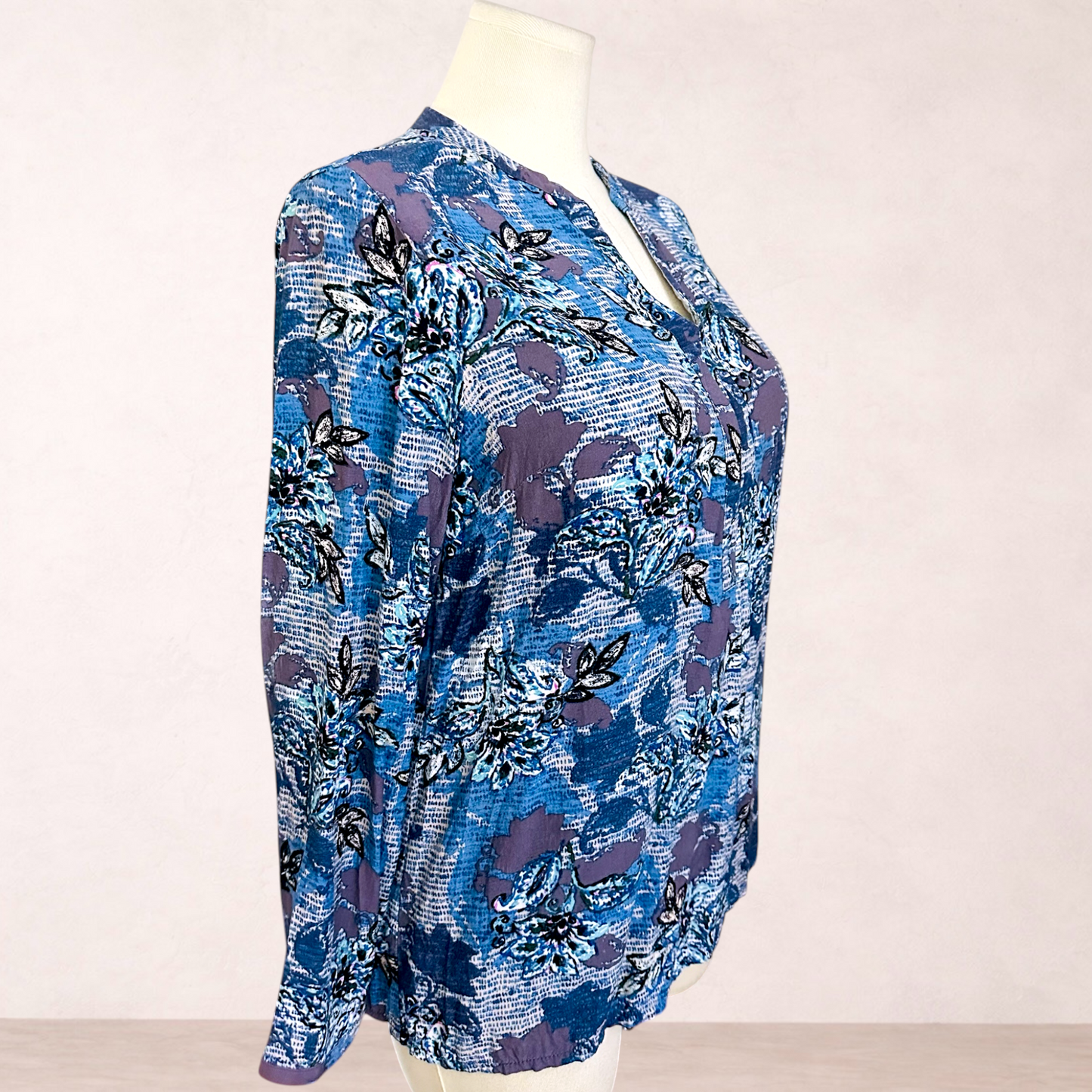 Blue Illusion Blue Floral Top | Size L/14