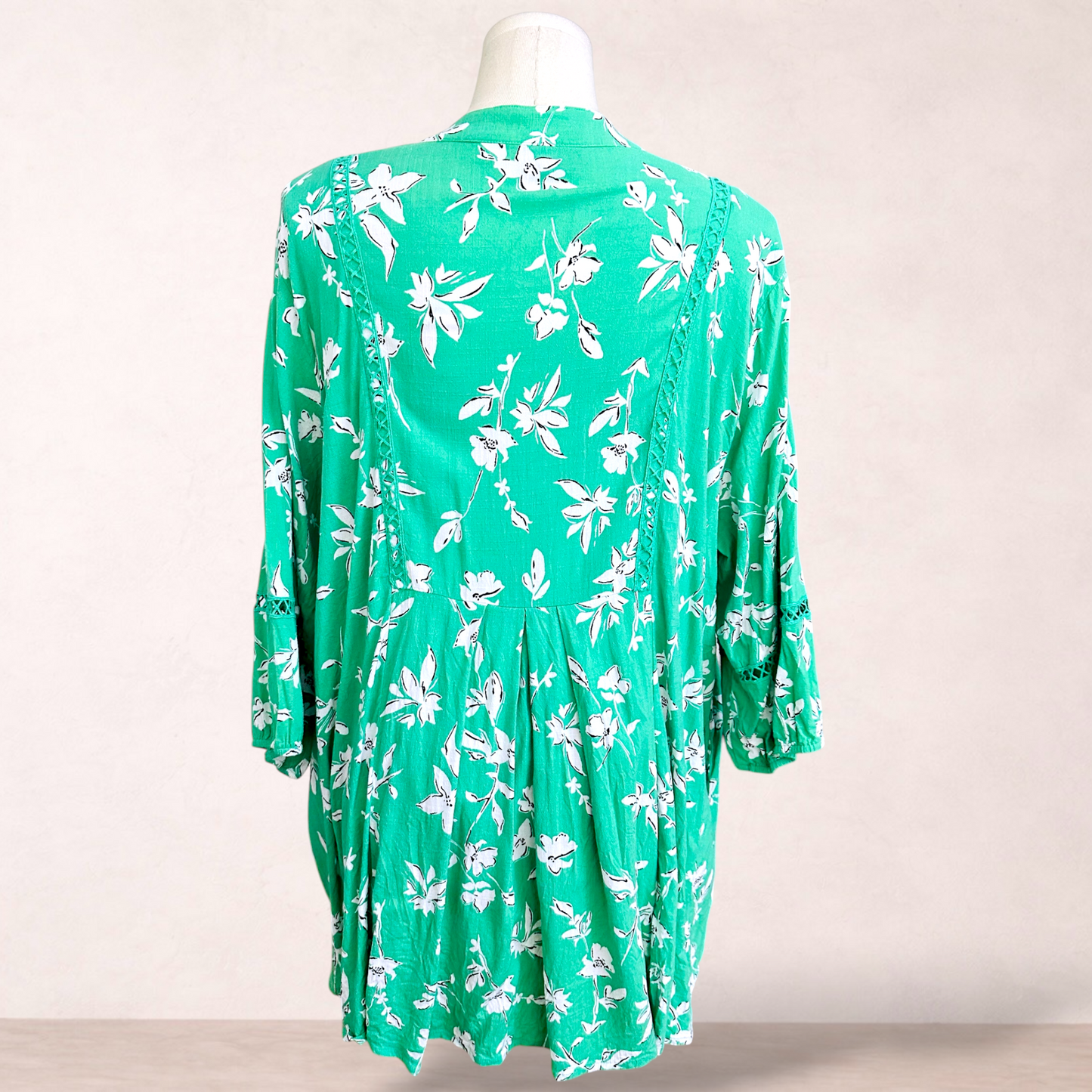 Taking Shape Green Floral Boho Top | Plus Size 22
