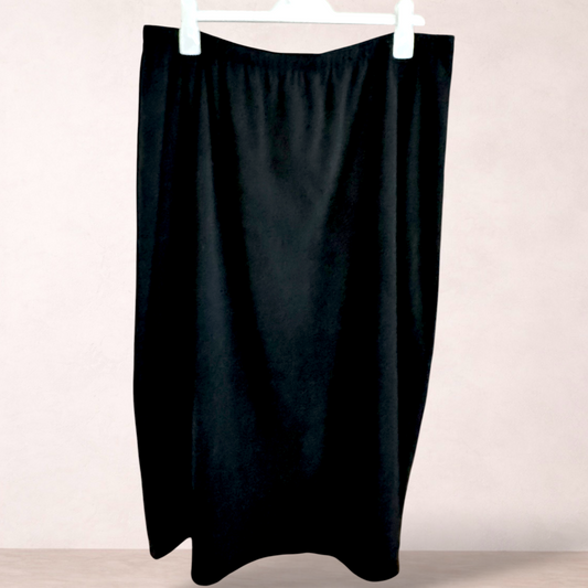 Curvaceous Black Midi Skirt | Plus Size M 18/20 | New with tags